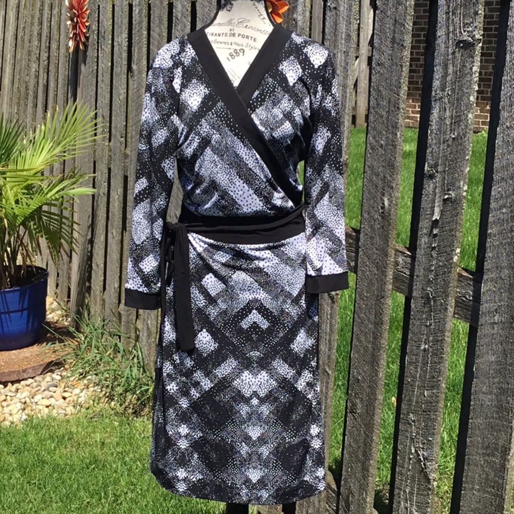 Style & Co Black & White Wrap Dress Size M
